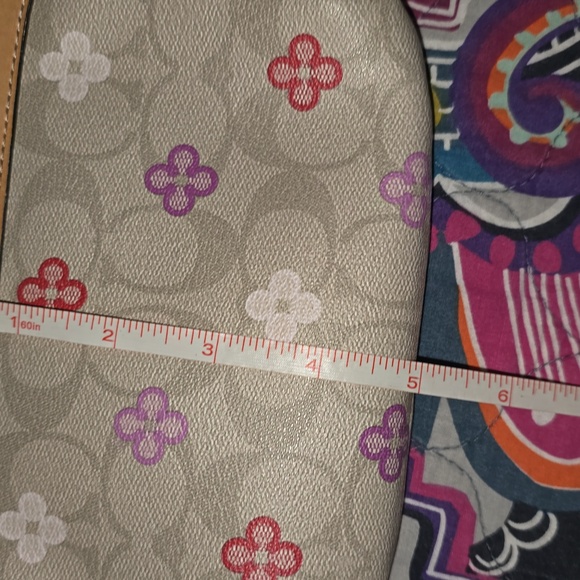 Coach Peyton signature clover wristlet - Picture 5 of 5